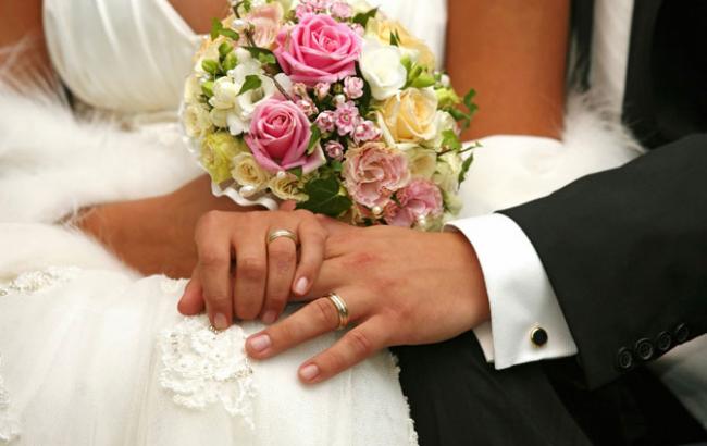 "Ах, эта свадьба": в "ЛНР" хотят разрешить вступать в брак с 16 лет