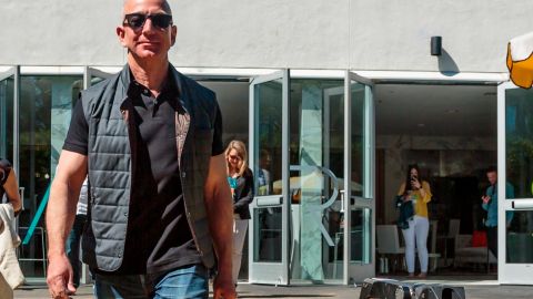 Безос предлагает профинансировать NASA в обмен на контракт по строительству лунного модуля