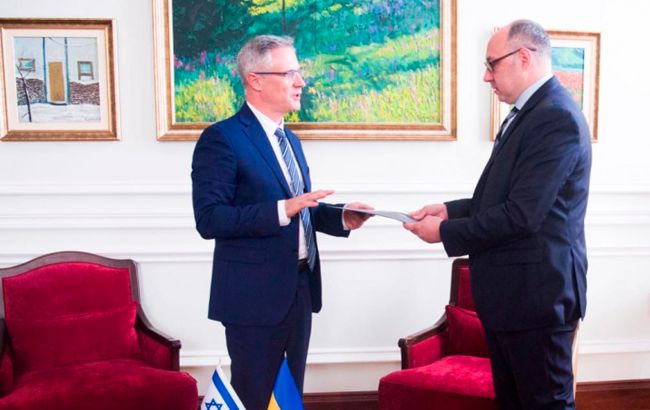 Украина получила верительные грамоты от нового посла Израиля