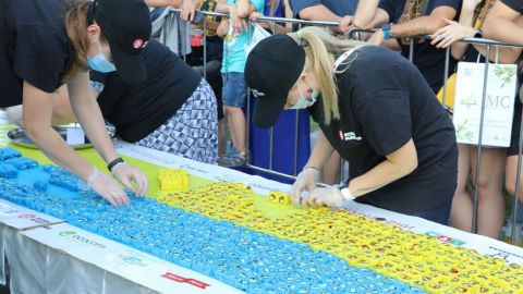 Прапор із суші та кабінети здоров&rsquo;я просто неба: як пройшов фестиваль "Be healthy" у Дніпрі