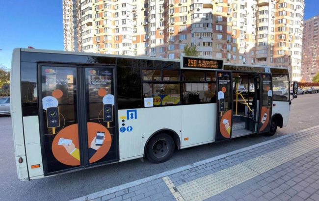 Заступника голови КМДА Усова звинуватили у вимаганні хабарів з приватних перевізників