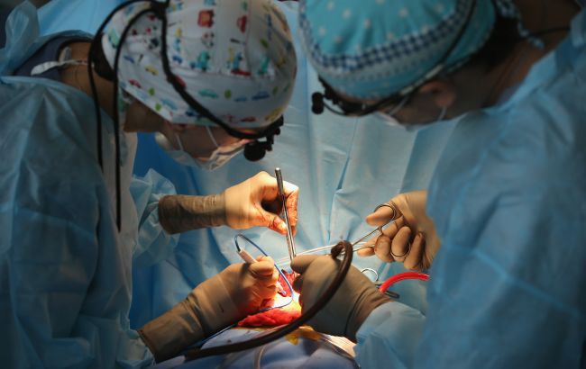 В Японии врачи успешно прооперировали сердце еще не родившегося ребенка