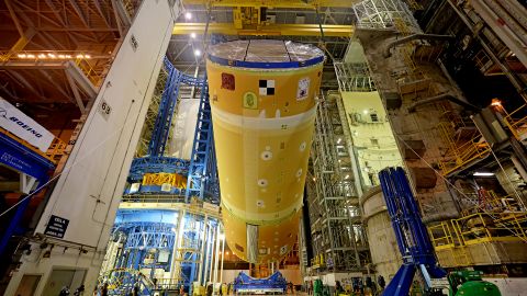 В NASA в очередной раз переносят начало миссии по возвращению людей на Луну: в чем причина