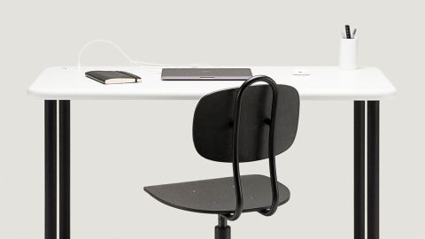 Украинцы придумали умный стол. Необходимую сумму для производства собрали за сутки