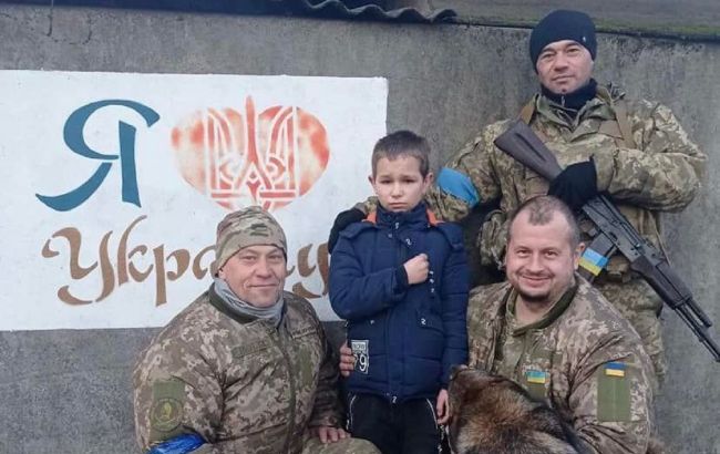 У Борисполі 5-класник Максим пішки прийшов записуватись до тероборони (фото)