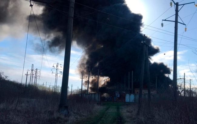 Обстріл підстанції Львівської області: пожежники ліквідували вогонь, постраждалих немає