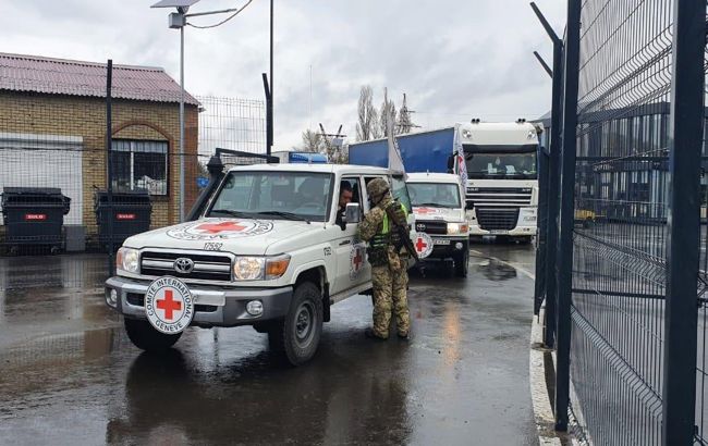 Червоний Хрест не буде оприлюднювати імена захисників "Азовсталі". Сім'ї можуть надіслати запит