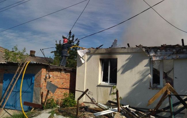Окупанти знову вдарили по Чугуєву: постраждали четверо осіб, серед них діти