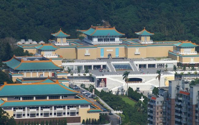 Тайванські музеї на прикладі України вчаться евакуювати експонати та реліквії