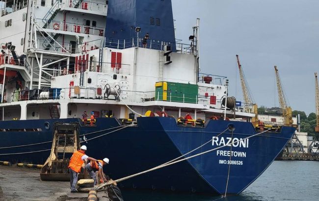 Перше судно з українським зерном повернулося з Лівану до Туреччини