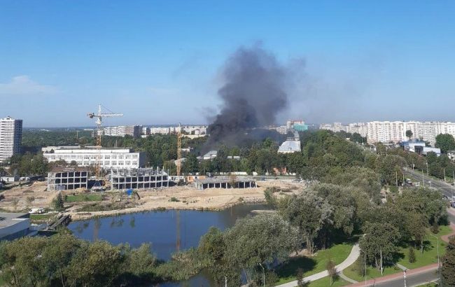 Во Львове загорелся завод: на месте пожара прогремел взрыв