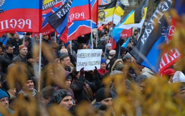 Более половины украинцев против предоставления Донбассу особого статуса