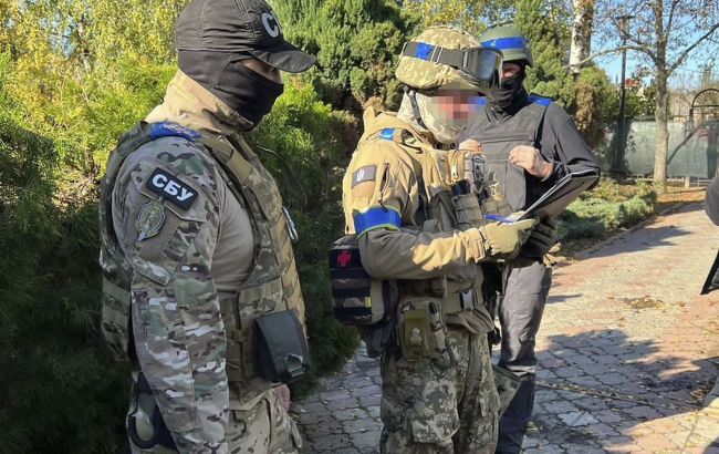 В Купянске задержали предательницу, собиравшую "налоги" для оккупантов