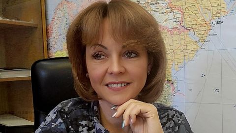 Возможна провокация? Гуменюк объяснила, почему из Херсонской ОГА исчез российский флаг