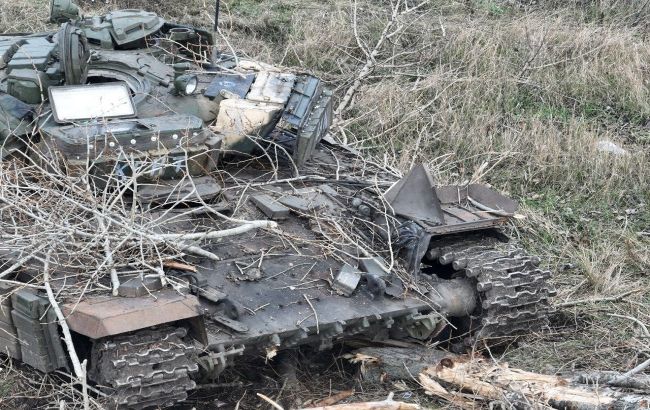 Нацгвардейцы разбили колонну российских танков и БМП (фото)