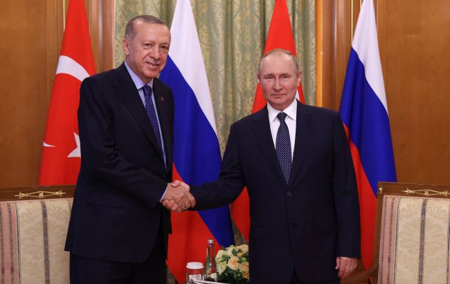 Після розмови з Путіним. Ердоган вигадав схему з російським зерном