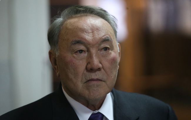 Першого президента Казахстану Назарбаєва госпіталізували