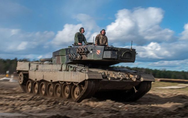 Генерал Павлюк пояснив відмінність німецьких Leopard 2 від радянських танків