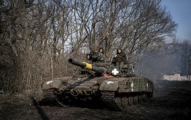 Бой на расстоянии вытянутой руки. Военные показали работу танкистов под Бахмутом