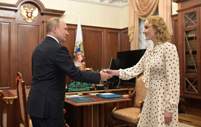 Як підліток з Маріуполя опинився в сім'ї російського омбудсмена: розслідування
