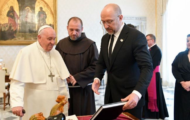 Шмигаль зустрівся з Папою Римським у Ватикані