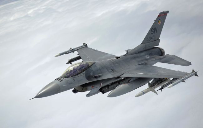 У Південній Кореї розбився винищувач F-16 армії США