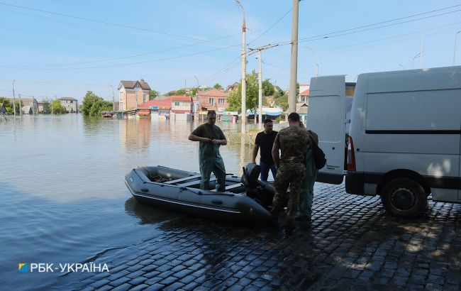 Когда начнет спадать вода после подрыва Каховской ГЭС: в правительстве озвучили сроки