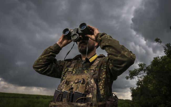 Прикордонники збили зі стрілецької зброї російський дрон у Сумській області