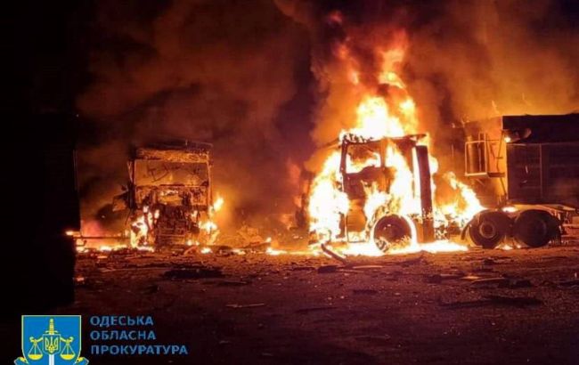Оприлюднені фото наслідків удару дронів по Одеській області