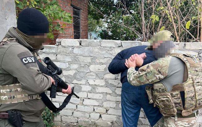 Житель Донбасу коригував обстріли через "Однокласники". Його спіймала СБУ