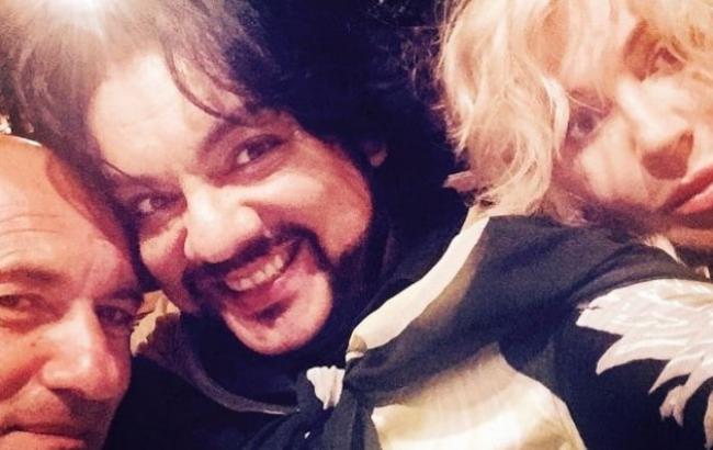 Билык фотографируется в оккупированном Крыму с Киркоровым и Крутым