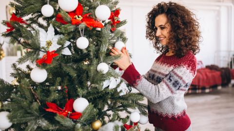 Украшаем дом к праздникам: 5 простых способов создать новогоднюю атмосферу