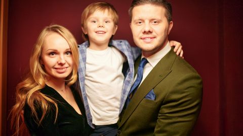 На одній хвилі з малечею: українські телезірки розповіли, чим зайняти дитину, якщо все набридло