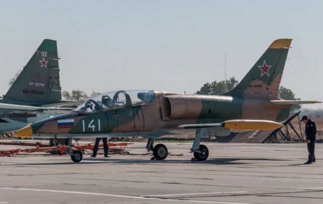 Який вигляд має аеродром "Маринівка", де Україна знищила Су-34: супутникові знімки