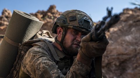 Битва за Селидове. Ворожу піхоту вибивають з околиць, вона атакує нові ділянки, - НГУ