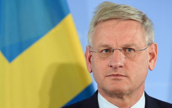 Экс-премьер Швеции Бильдт приглашен в команду зарубежных советников Порошенко