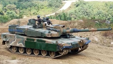 Польща перекинула до кордону з РФ перші південнокорейські танки