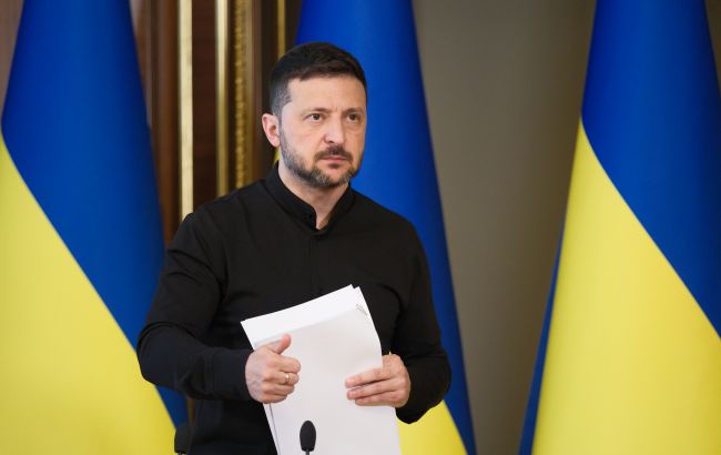 Украина летом подпишет первые контракты о военном экспорте, - Зеленский