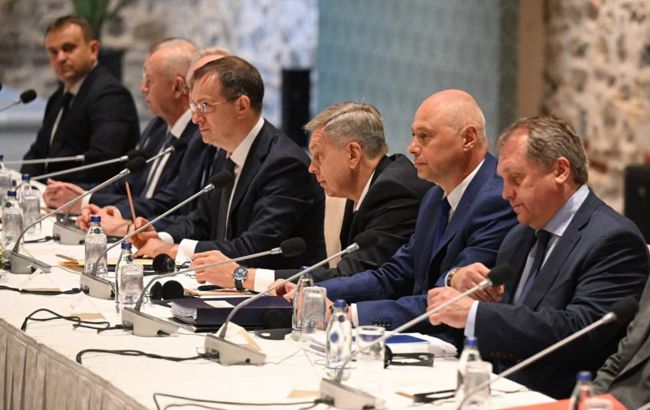 У Росії заявили, що атака СБУ на авіабази не зірвала завтрашні перемовини