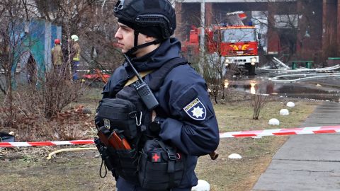 Росіяни вдарили по газогону та агропідприємству у Херсонській області