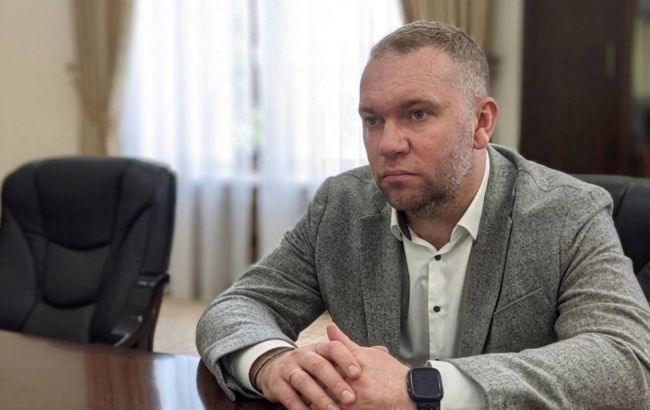 Колишнього топпосадовця МЗС заарештували у справі про розкрадання мільйонних пожертв