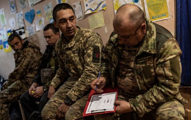 У Зеленського заявили, що термін для перепроходження ВЛК "обмежено придатним" продовжать