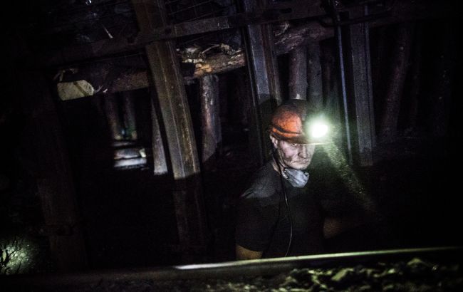 У Донецькій області через обстріли знеструмлена шахта