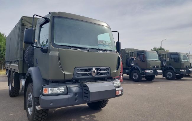 Литовская армия закупит военные грузовики и часть из них передаст Украине