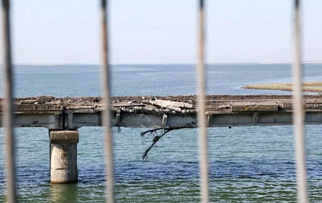 Удар по Чонгарському мосту: супутникові знімки підтверджують влучання