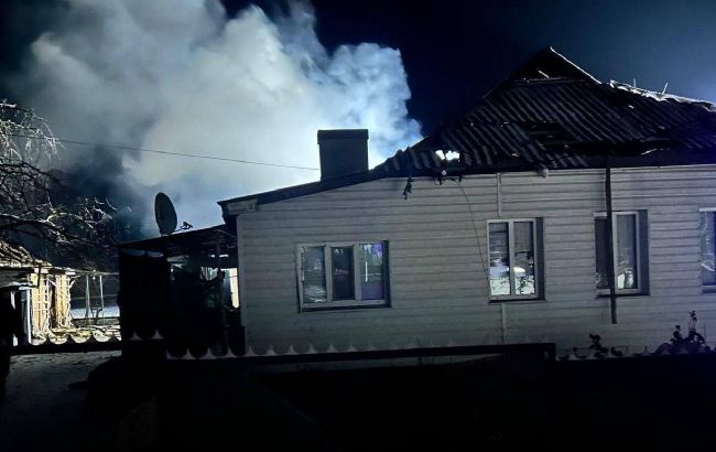 У Кіровоградській області спалахнула пожежа після нічної атаки дронів