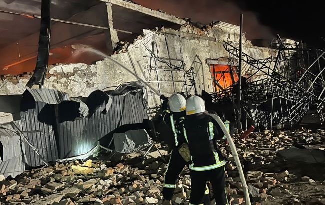 В Одеській області російські дрони знищили відділення "Нової пошти" (фото, відео)