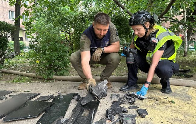 На підприємстві у Харкові внаслідок атаки РФ заблоковані люди