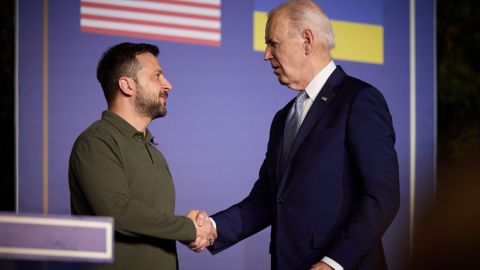 Україна хоче отримати запрошення від НАТО, поки Байден ще у Білому домі, - посол