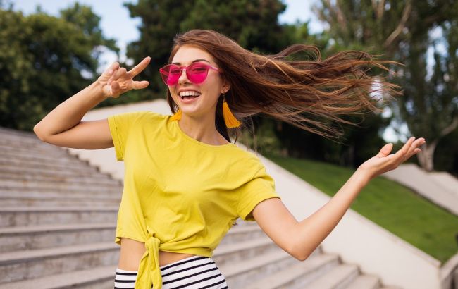 Ці 4 знаки Зодіаку накриє радістю та натхненням: кому пощастить найближчими днями